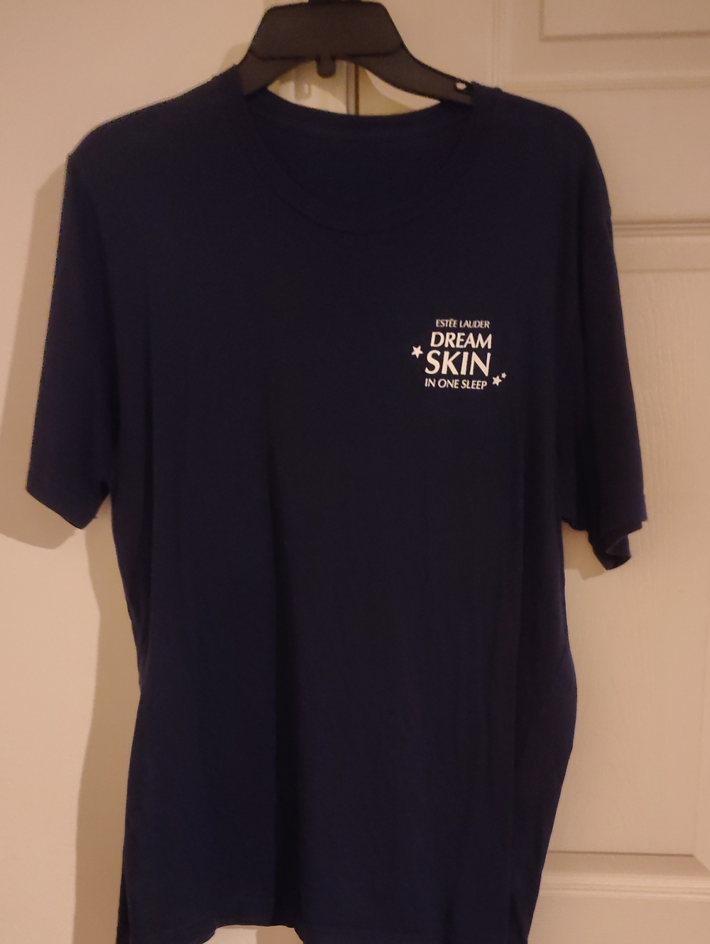 Estee Lauder Navy 'Dream Skin' Short-Sleeve Tee